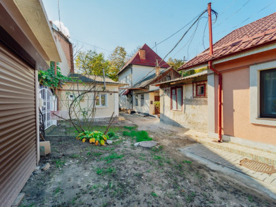 Apartament la sol + garaj + beci + grădină. Ultracentru, str. București.