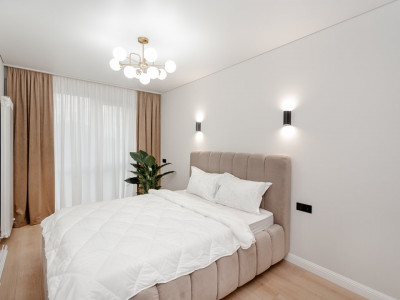 Vasile Lupu, ExFactor, apartament 2 camere și living, 71 mp.