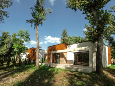 Casă cu reparație euro în complexul rezidențial La Sarkis Village!