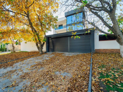 Casa de lux in Cricova!