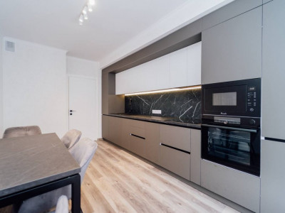 Apartament cu 1 cameră și living în complexul Artima, lângă parcul Alunelul.