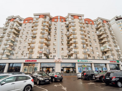 Квартира с 2 комнатами + гостиной в Центре города, ул. Лев Толстой.