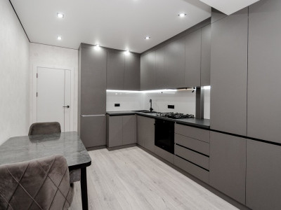 Spre vânzare apartament cu 2 camere și living , Ciocana 