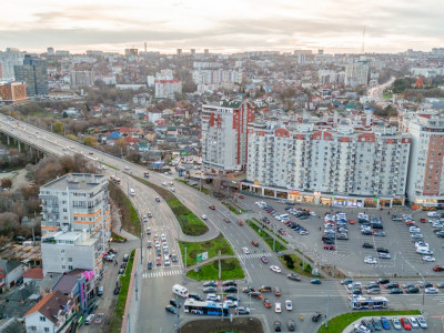 Apartament 2 + living Centru