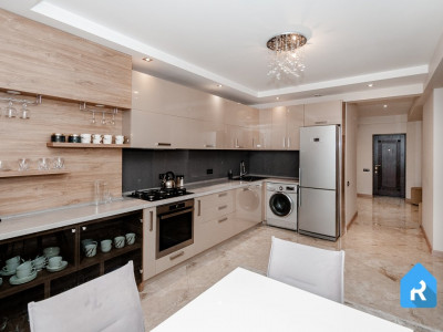 Apartament spațios cu 2 camere + living, Centru, Lev Tolstoi.