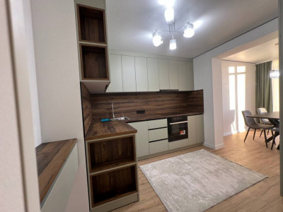 Apartament cu 3 camere si living , bd.Dacia , Stadionul Zimbru 
