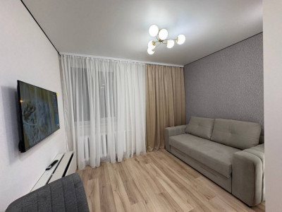 Se vinde Garsonierǎ cu comoditǎți