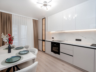 Apartament de vanzare cu 2 camere și living, Ciocana, bd. Micea cel Bătrân.