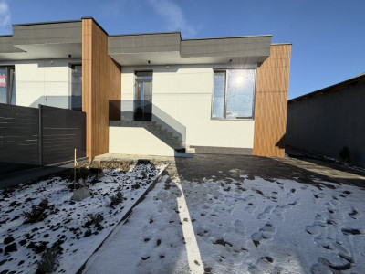 Дуплекс на продажу в Яловенах, ул. Кодру