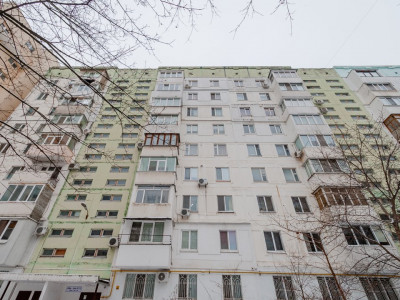 Vânzare apartament cu 3 odai seria 135 