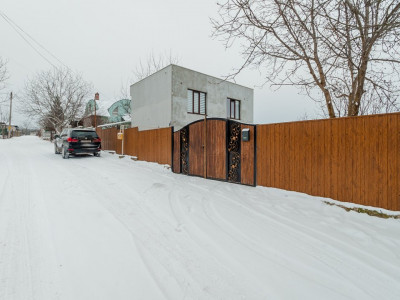  Casă de vînzare în Dănceni, Ialoveni pe malul iazului Dănceni 