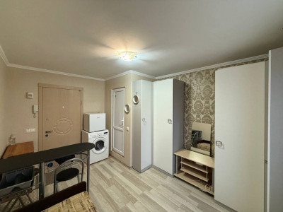 Продается комната напротив парка Дендрарий.