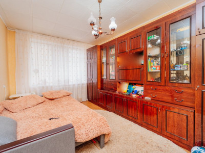 Apartament cu 2 camere, Botanica, str. Independenței!