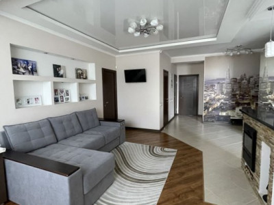 Apartament de 80 mp, euroreparație, bloc nou, C. Vârnav!
