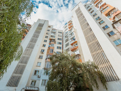 Apartament cu 4 camere, Botanica, N. Titulescu, lângă Valea Trandafirilor.