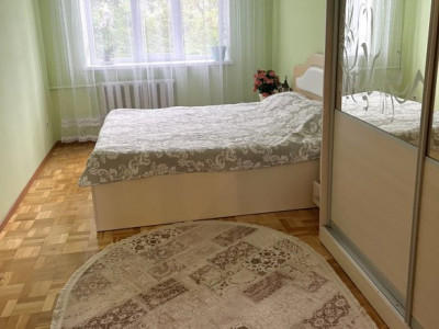 Vânzare apartament cu 3 camere, 70 mp, Poșta Veche.