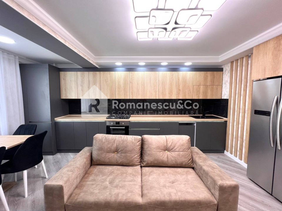 Vânzare apartament cu 2 camere+living, Club House, str. Cartușa. 3
