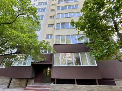 Vânzare apartament tip studio în apropiere de Gara de Sud!