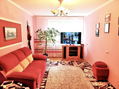 Botanica, Cuza Vodă, apartament cu 2 camere, încălzire autonomă.