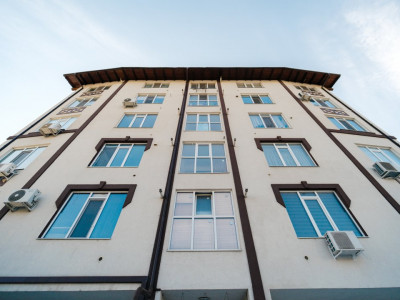 Durlești, T. Vladimirescu, apartament cu 2 camere + living, bloc nou. 