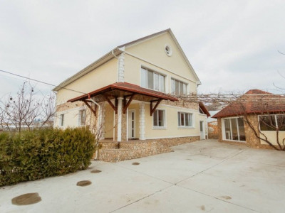 Vânzare casă în com. Bubuieci, euroreparație, 208mp +11 ari !