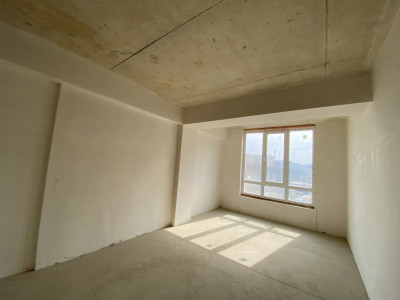 Vânzare apartament cu 2 camere în variantă albă, bloc nou, prima linie! 
