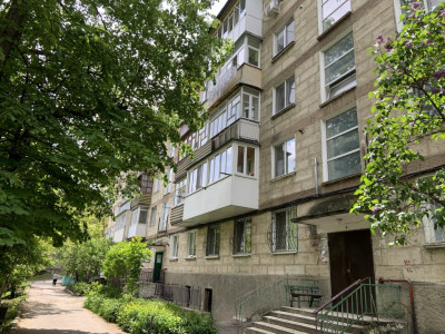 Vânzare apartament cu 2 camere, 42 mp+2 balcoane, Telecentru, str. Gh. Asachi.