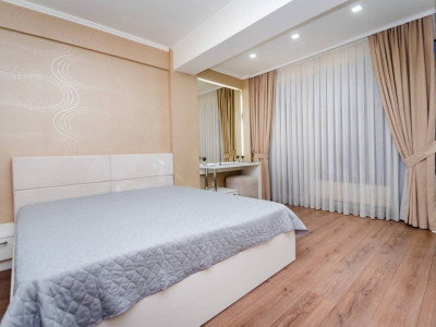 Vânzare apartament cu 1 cameră+living, 60 mp, Centru, Albișoara!