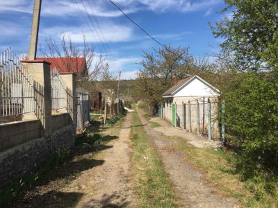 Участок под строительство, 6 соток, на берегу озера Данчены.