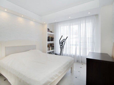 Vânzare apartament cu 2 camere în bloc nou, Centru, Al. Cosmescu.