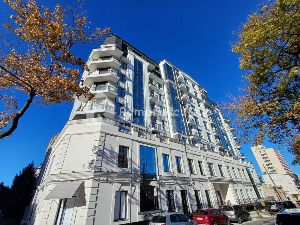 Apartament cu 2 camere, 76 mp, bloc nou, Centru, Chișinău. 2