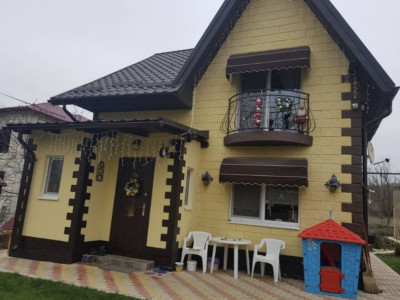 Vânzare casă în 2 nivele aproape de Chișinău, Dumbrava, str. Mugurel!