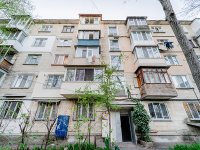 Vanzare apartament cu 2 camere, Râșcani, str. Alecu Russo.